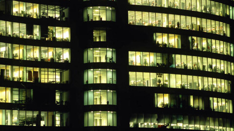 Dormire la notte? Non si usa piu... Il rovescio della medaglia