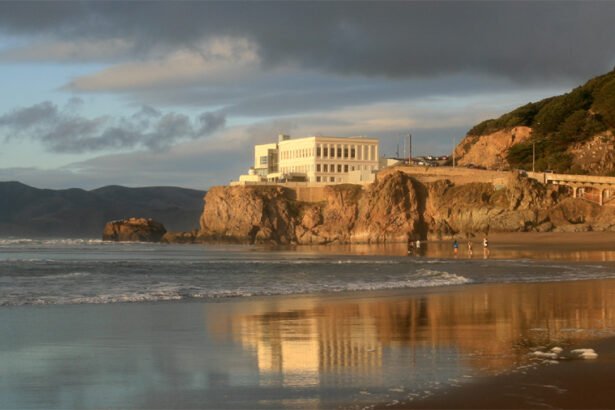 Historic multi-story Victorian Cliff House in San Francisco overlooking Ocean Beach in the late nineteenth century
